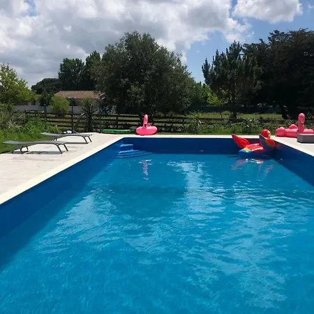 Broceliande La Grande Maison Avec Sa Grande Piscine Pool La Tremblade